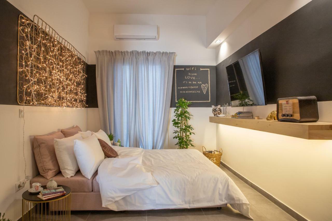 Ports Crossroad D Apartment Пирея Екстериор снимка